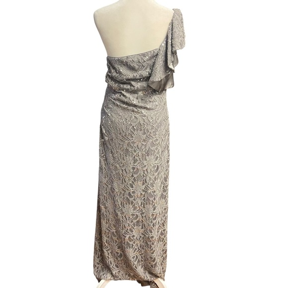 Hailey by Adrianna Papell One-Shoulder Lace Evening Gown Size 12 Grey Sequins - Picture 6 of 10